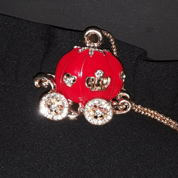Betsey Johnson Jewelry - CRYSTAL CARRIAGE NECKLACE